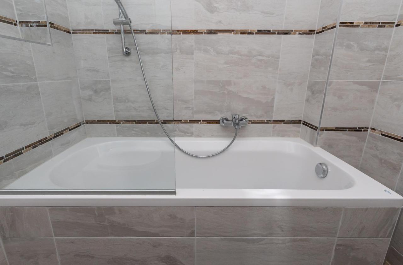 Comfortable Romantic 1 Bedroom Apartment Near Augarten 비엔나 외부 사진
